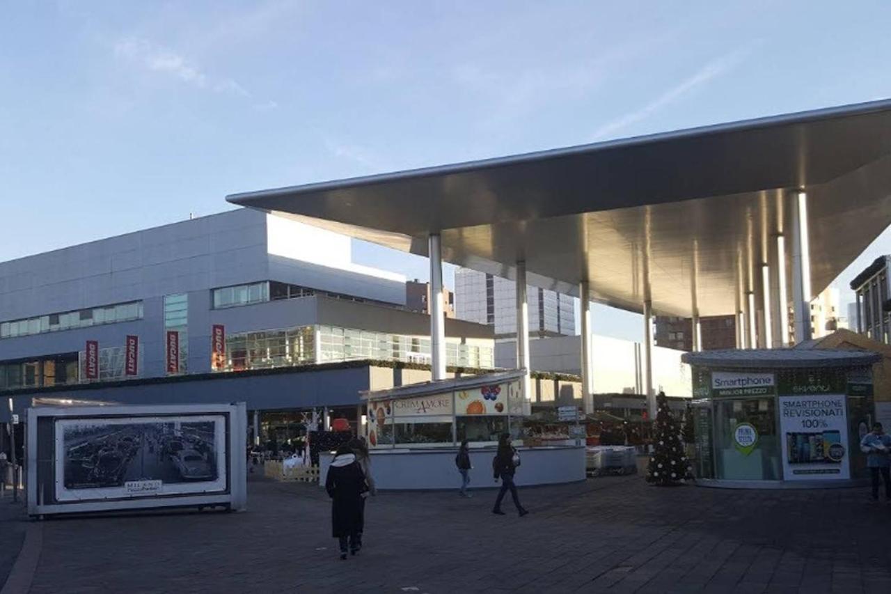 Fiera Milanocity View With Terrace Next To Shopping Mall Lejlighed Eksteriør billede